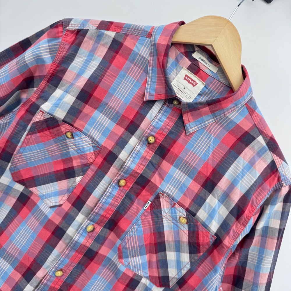 Levi's Plaid Button Down Shirt Mens Medium Pink Blue Long Sleeve Standard Fit